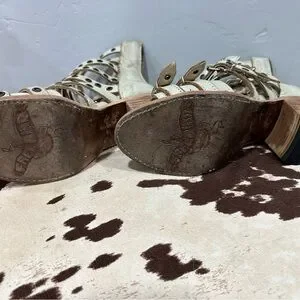Freebird by Steven | Shoes | Freebird By Steven Cream  display picture 3
